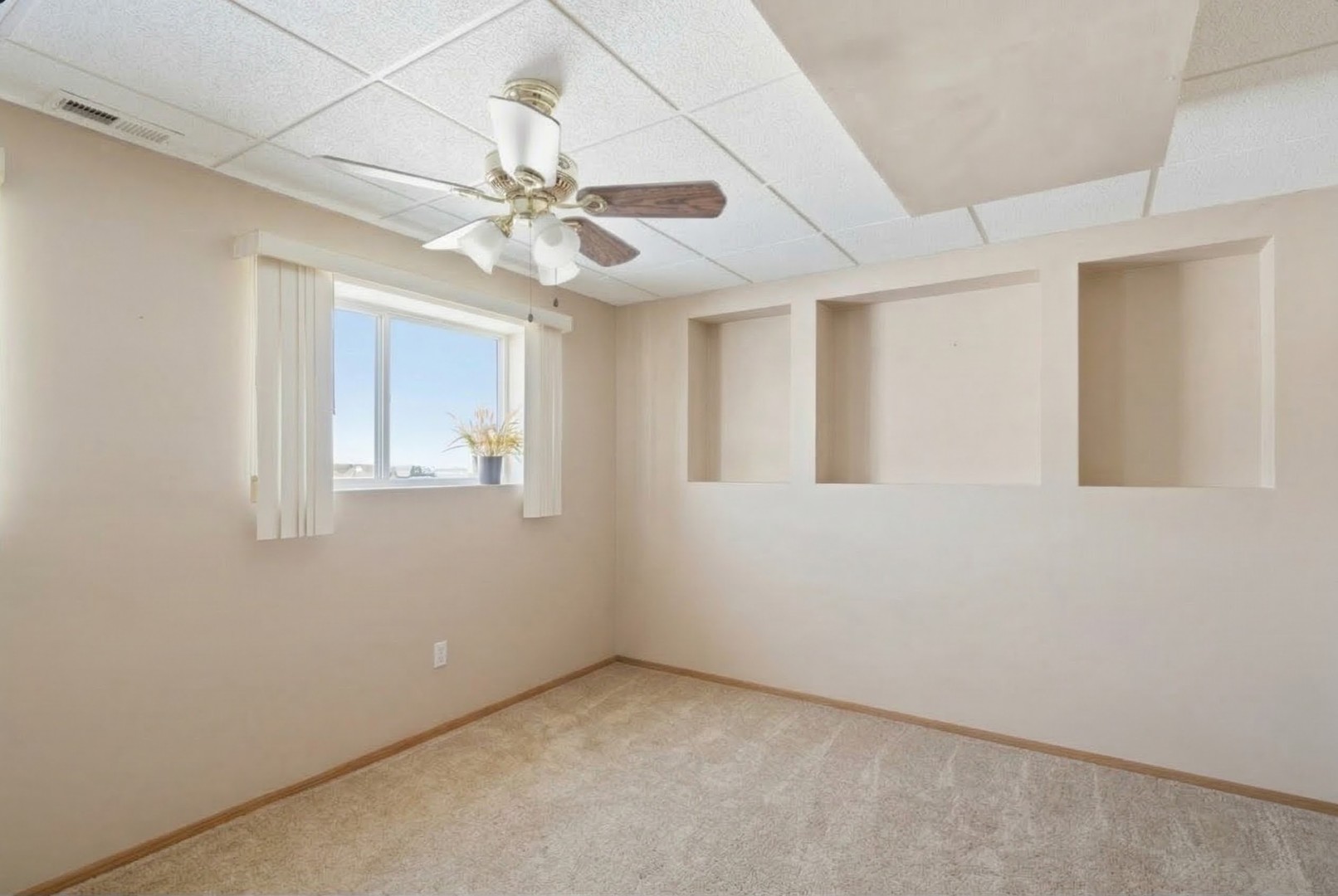 3708 Pebble Creek, McHenry, IL 60050