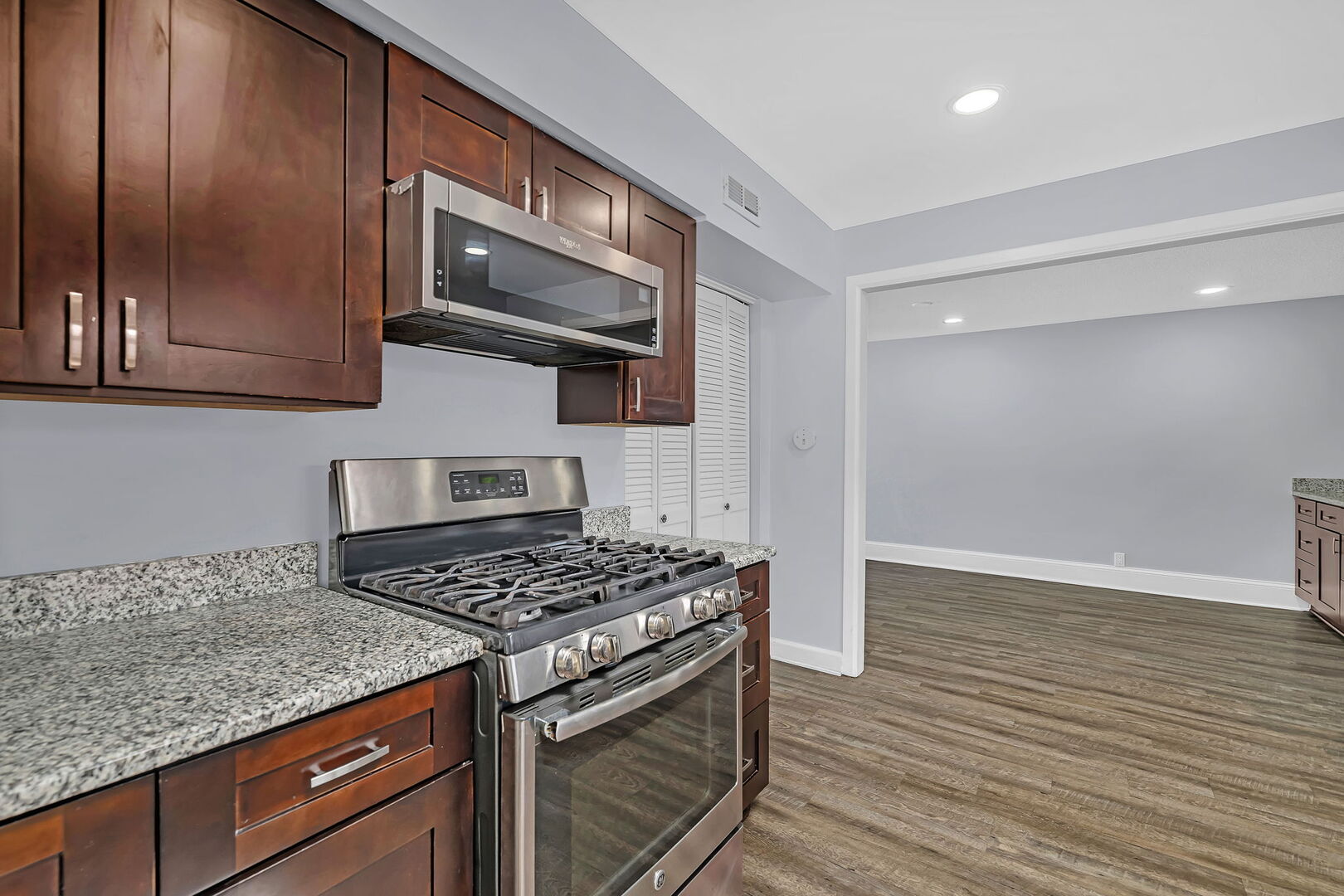 1616 Mayfield Avenue, Joliet, IL 60435