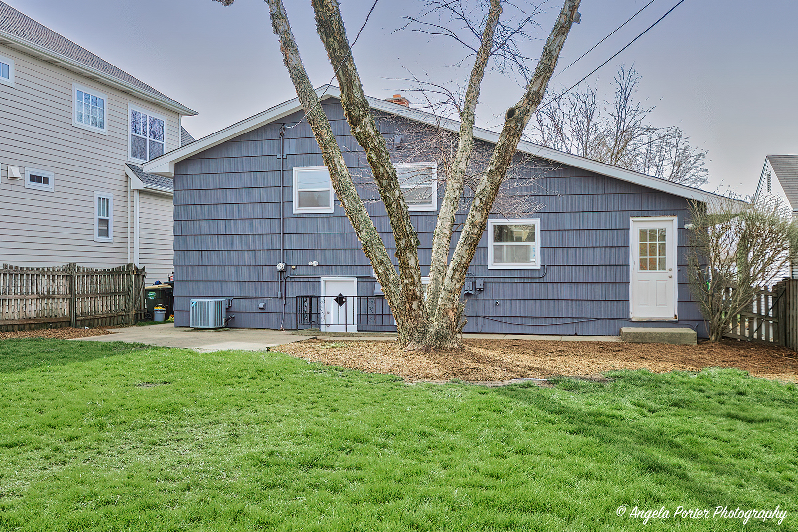 410 W Mueller Street, Arlington Heights, IL 60004