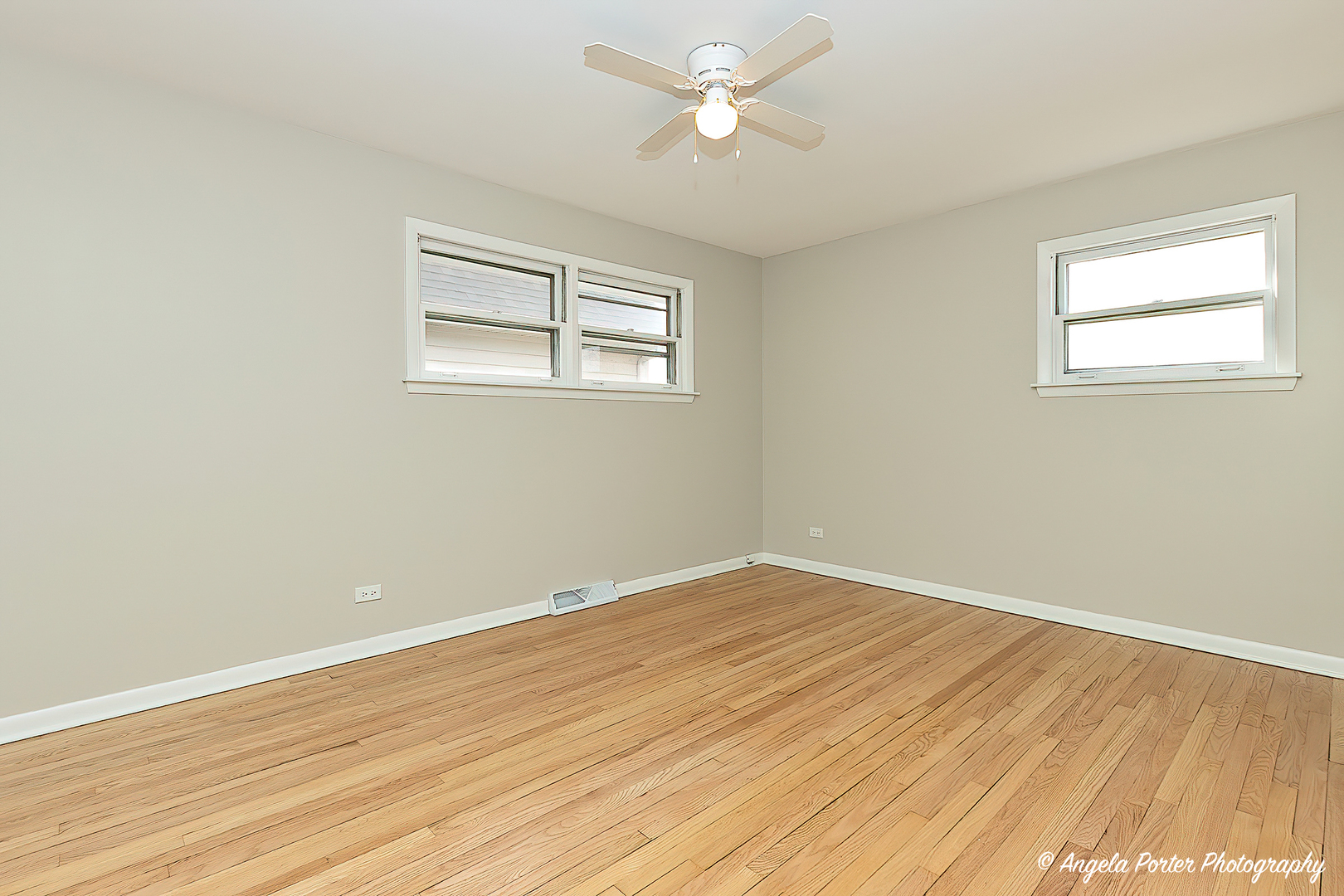 410 W Mueller Street, Arlington Heights, IL 60004