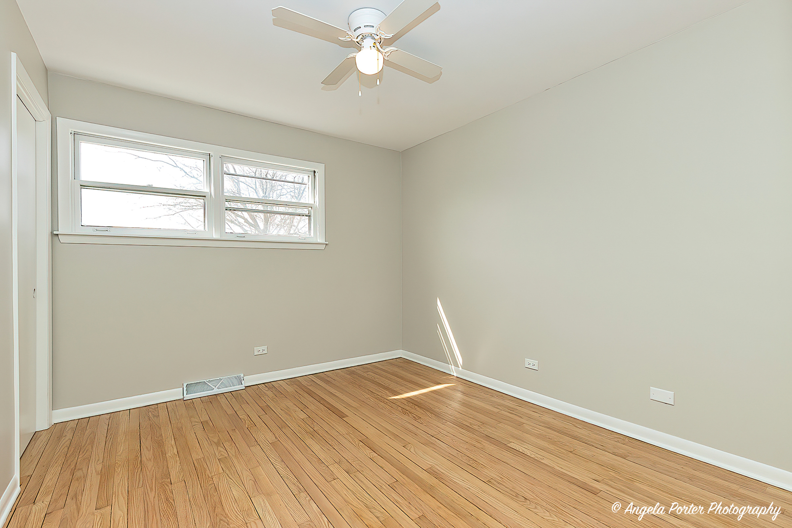 410 W Mueller Street, Arlington Heights, IL 60004