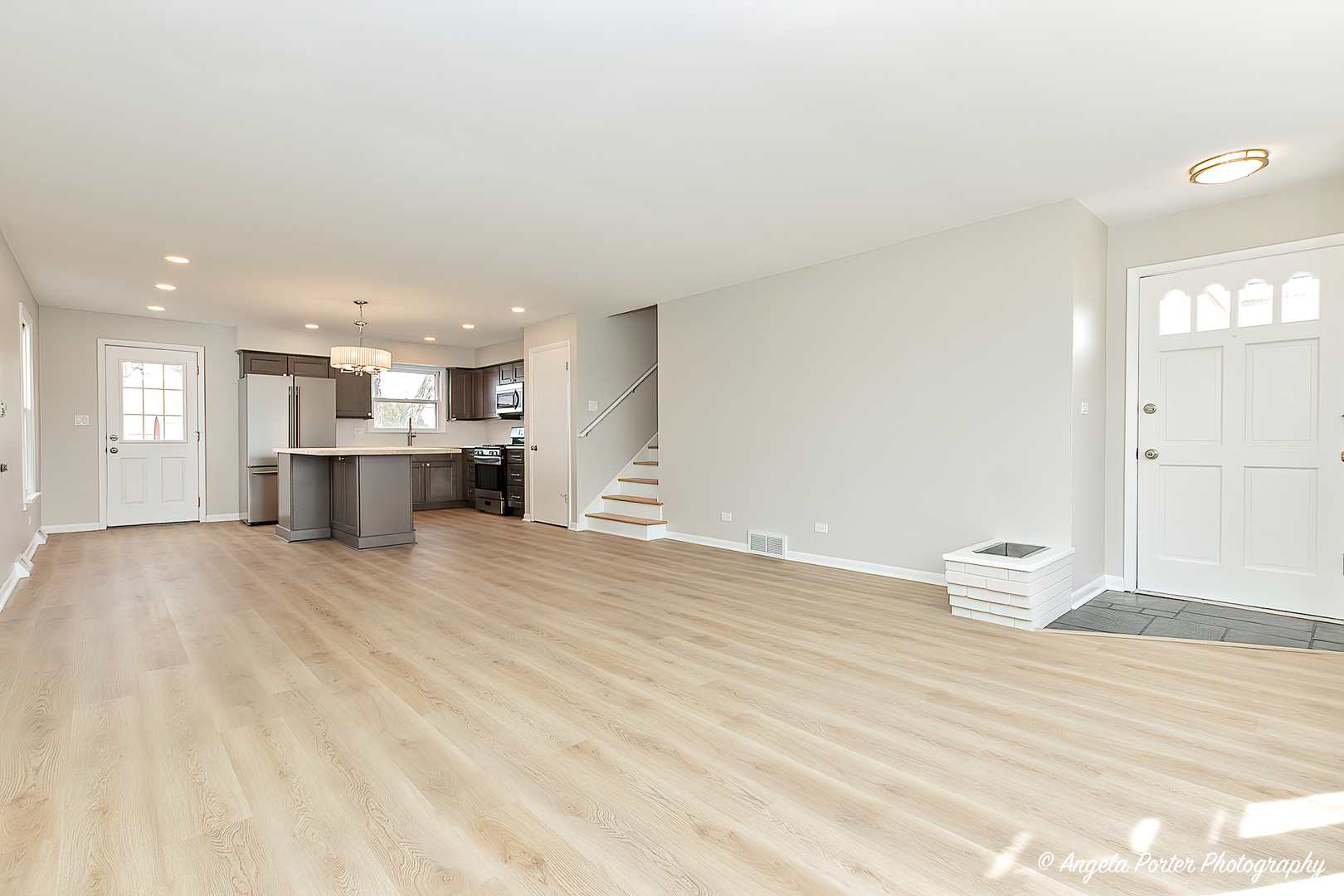 410 W Mueller Street, Arlington Heights, IL 60004