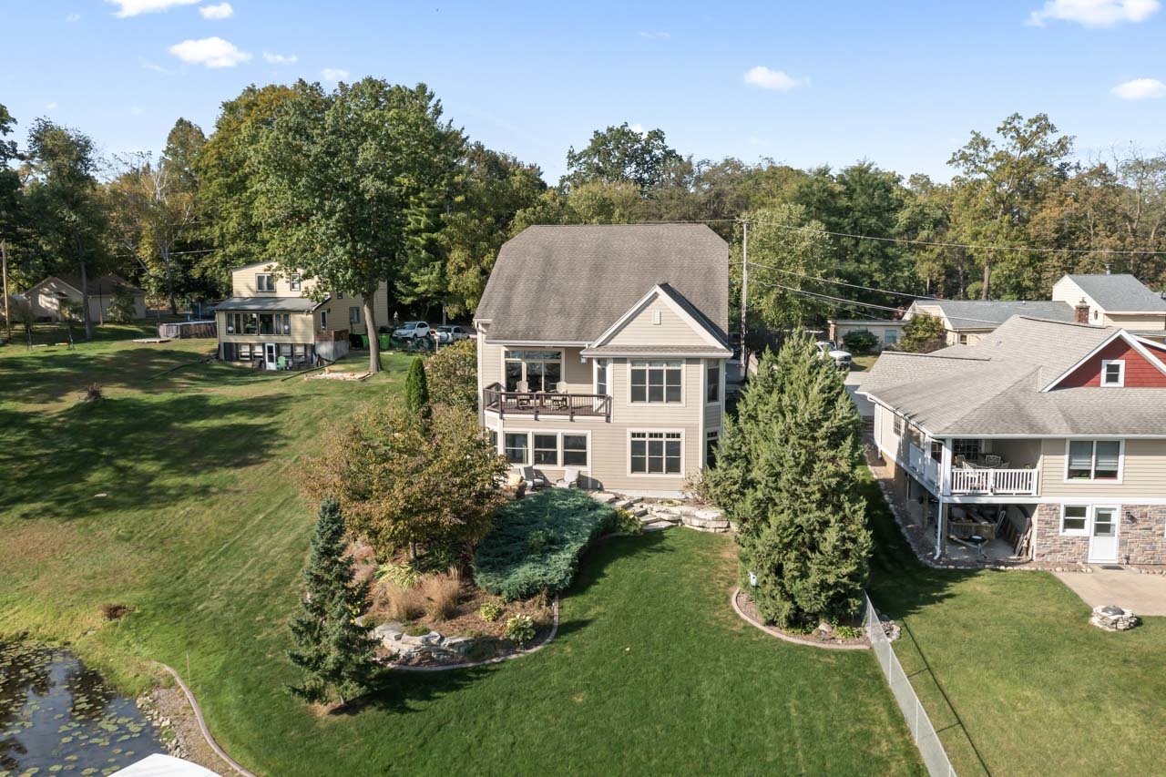 6507 Willow Court, Waterford, WI 53185