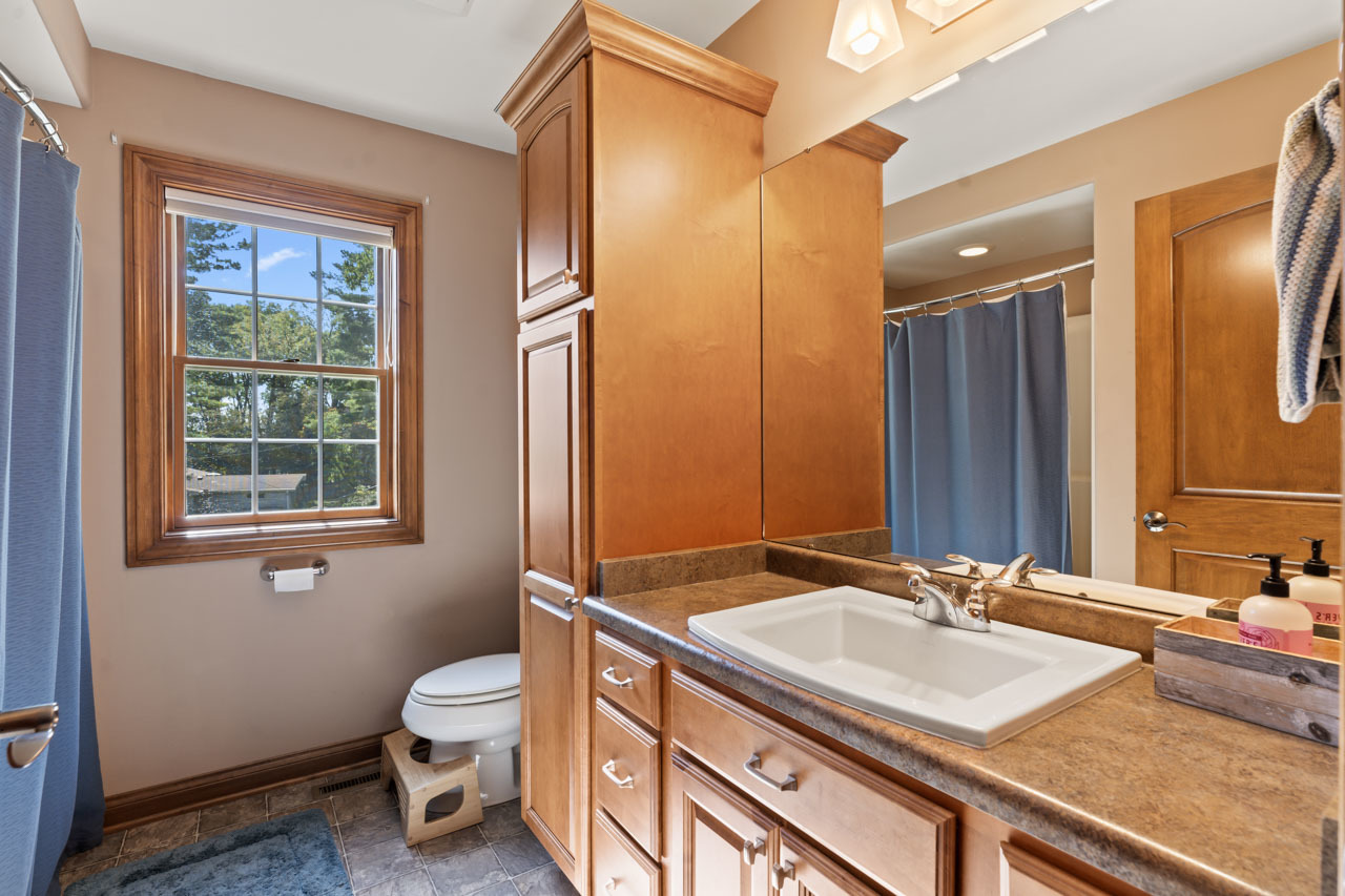 6507 Willow Court, Waterford, WI 53185