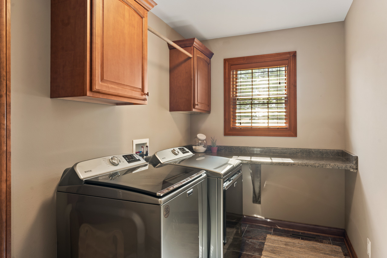 6507 Willow Court, Waterford, WI 53185