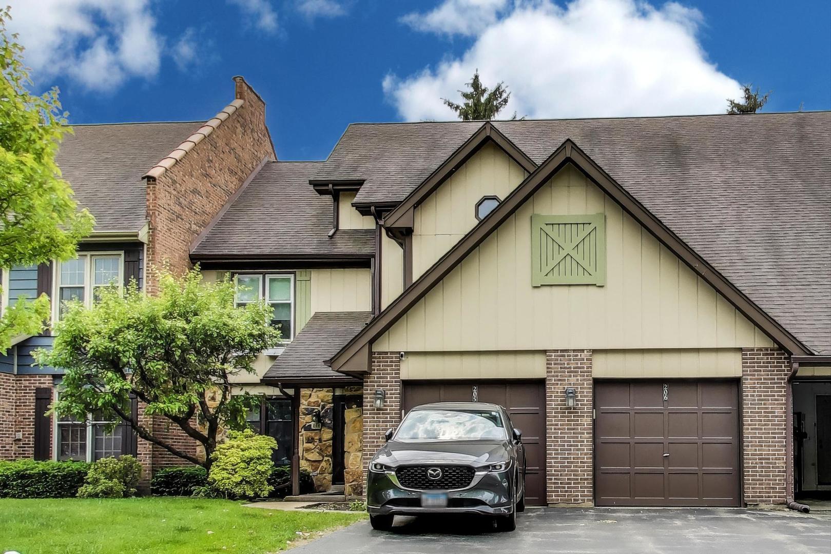 206 Country Lane, Des Plaines, IL 60016