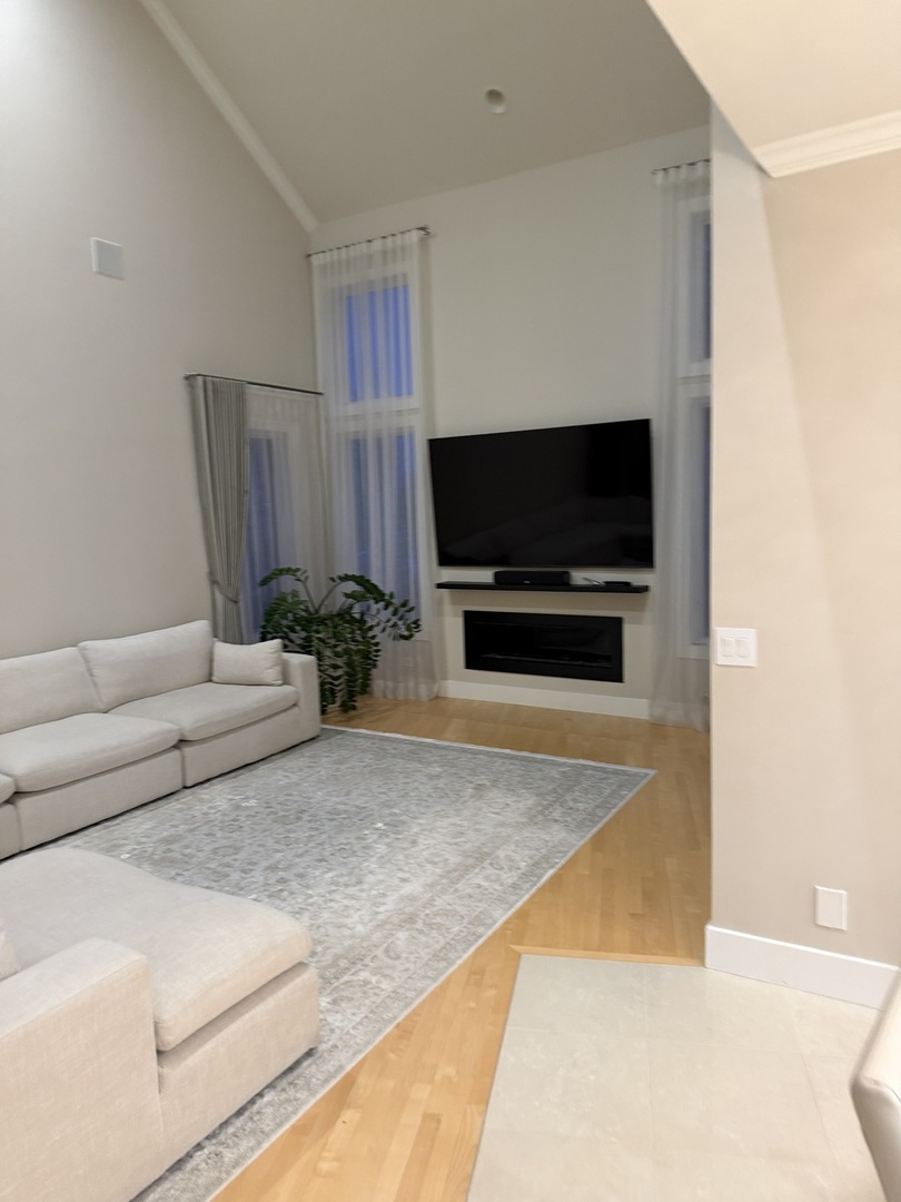 525 Senon Drive, Lemont, IL 60439