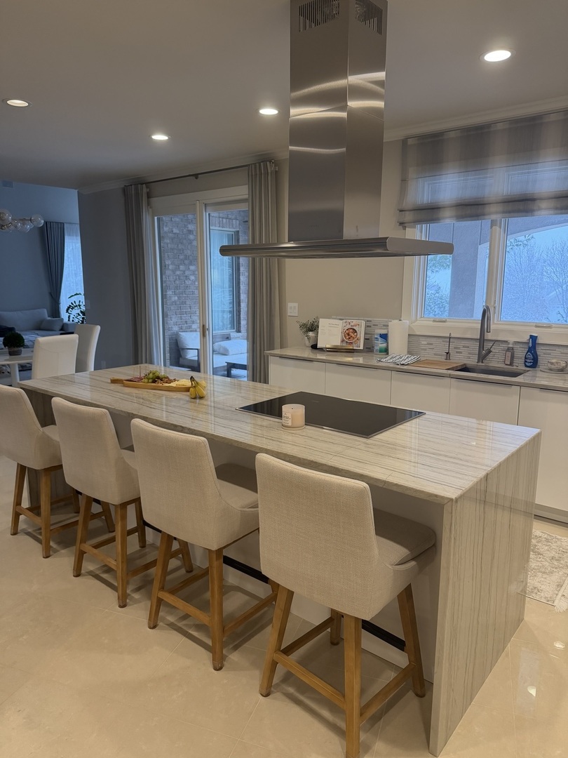 525 Senon Drive, Lemont, IL 60439