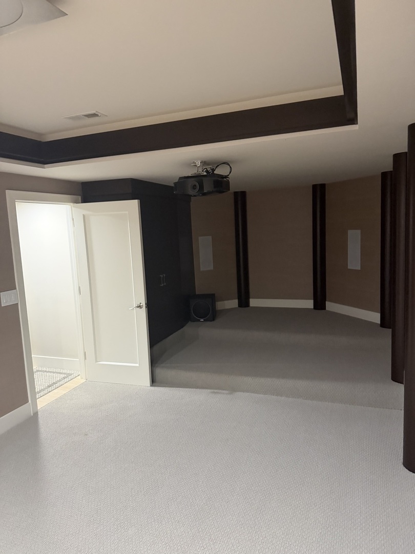 525 Senon Drive, Lemont, IL 60439