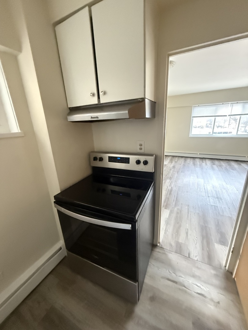 1400 chicago Avenue #804, Evanston, IL 60201