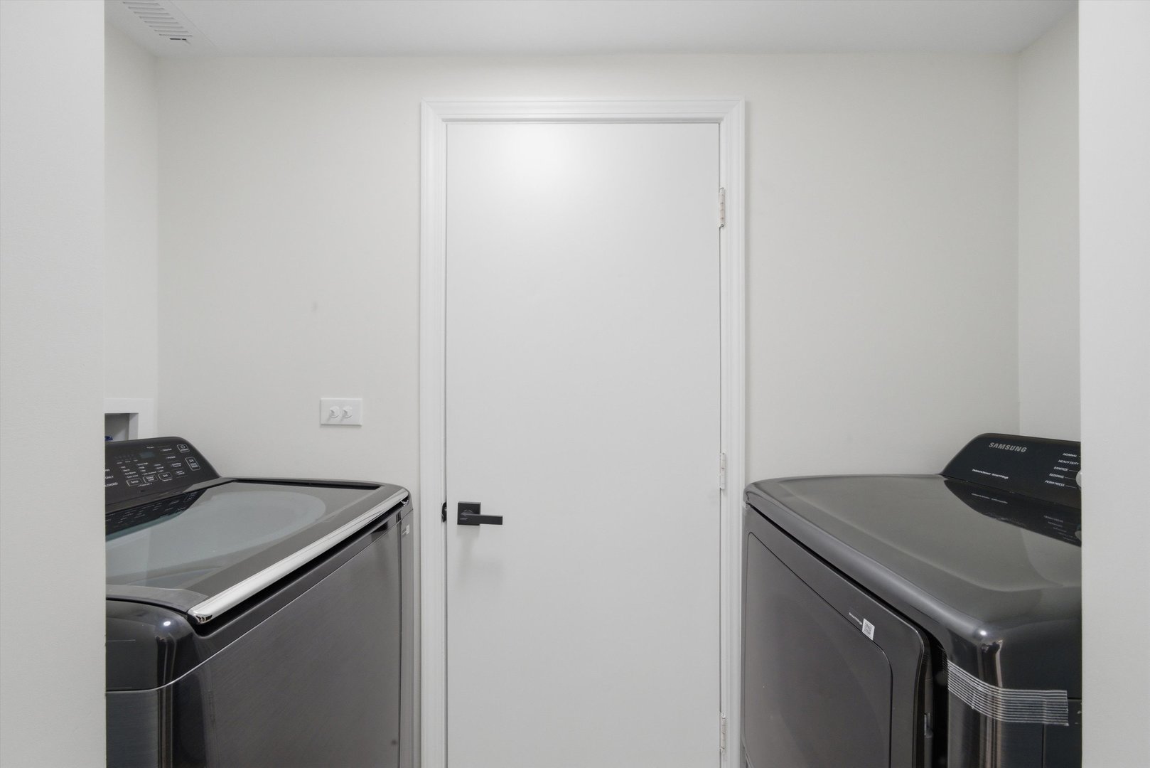 4465 Morton Road, Hanover Park, IL 60133