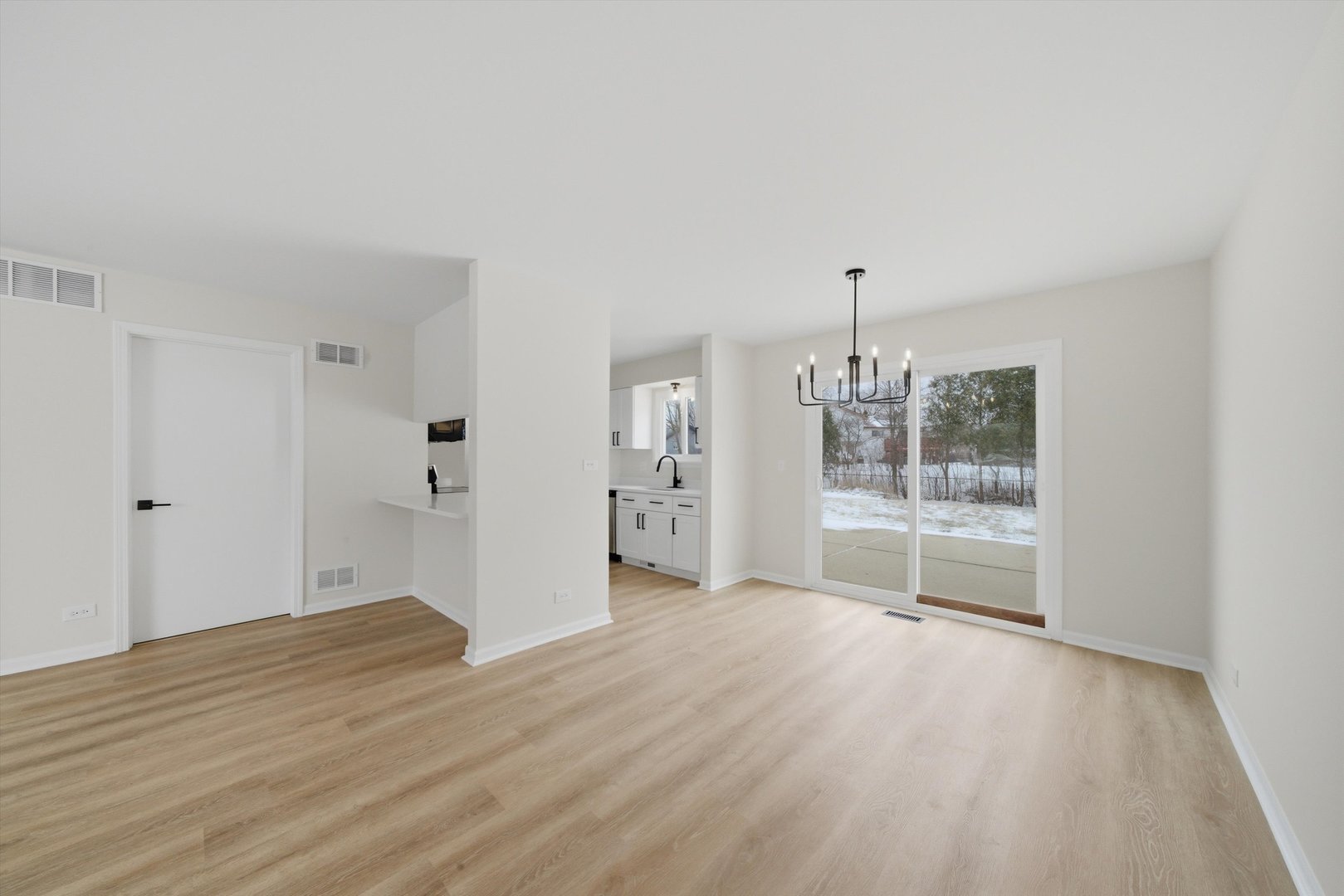 4465 Morton Road, Hanover Park, IL 60133