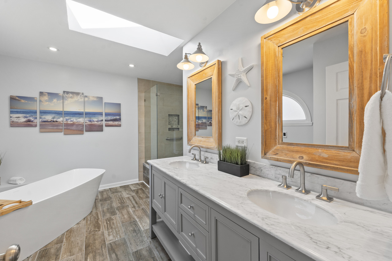 12205 Oakcrest Drive, Huntley, IL 60142