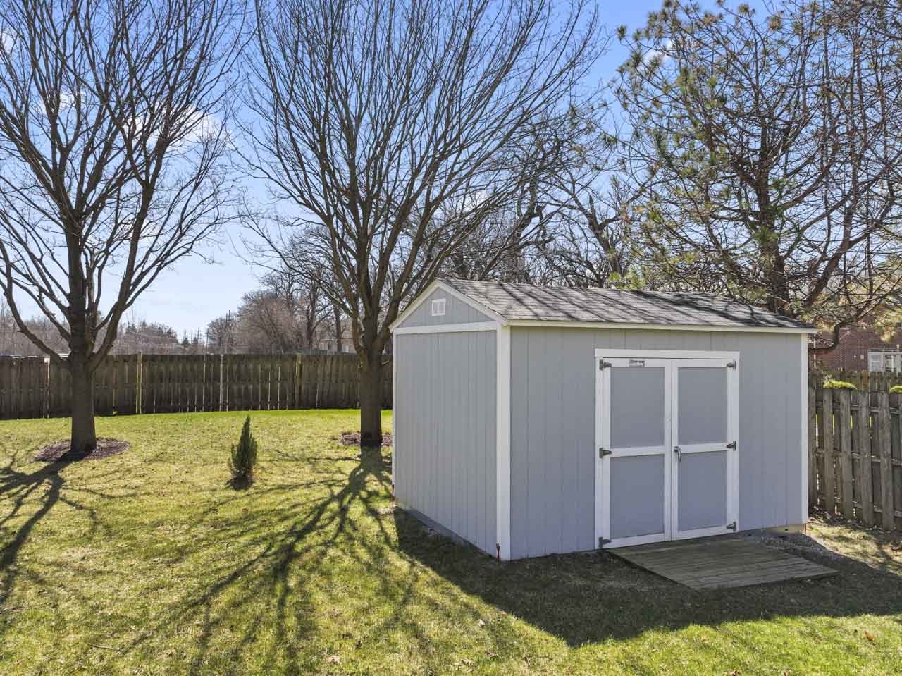 12205 Oakcrest Drive, Huntley, IL 60142