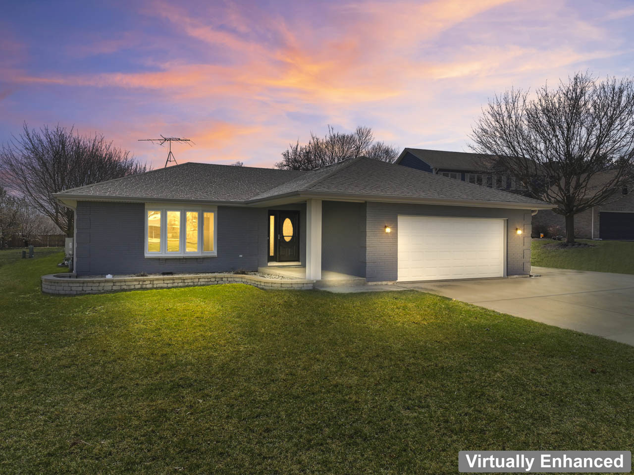 12205 Oakcrest Drive, Huntley, IL 60142