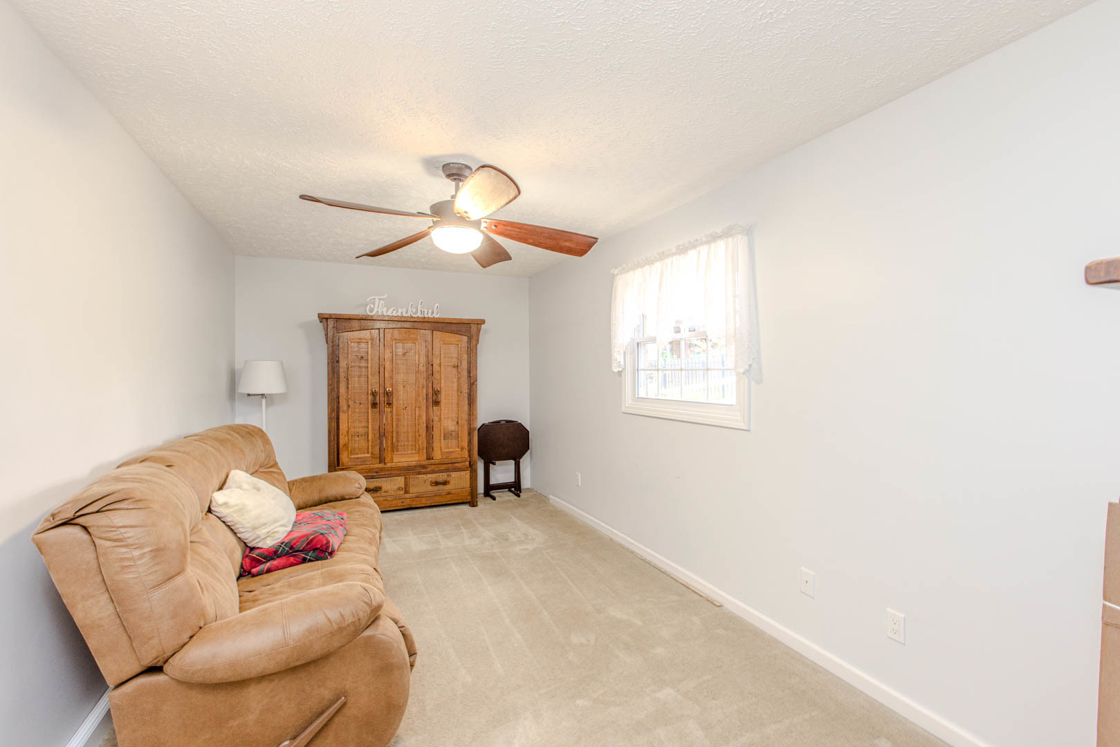 8908 E 1400 North Road, Bloomington, IL 61705