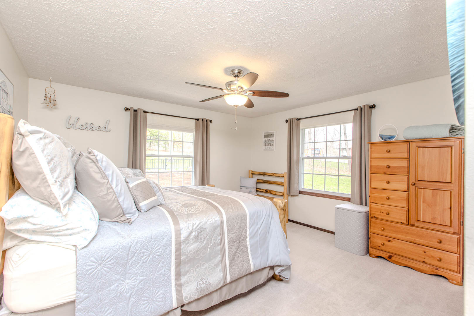 8908 E 1400 North Road, Bloomington, IL 61705