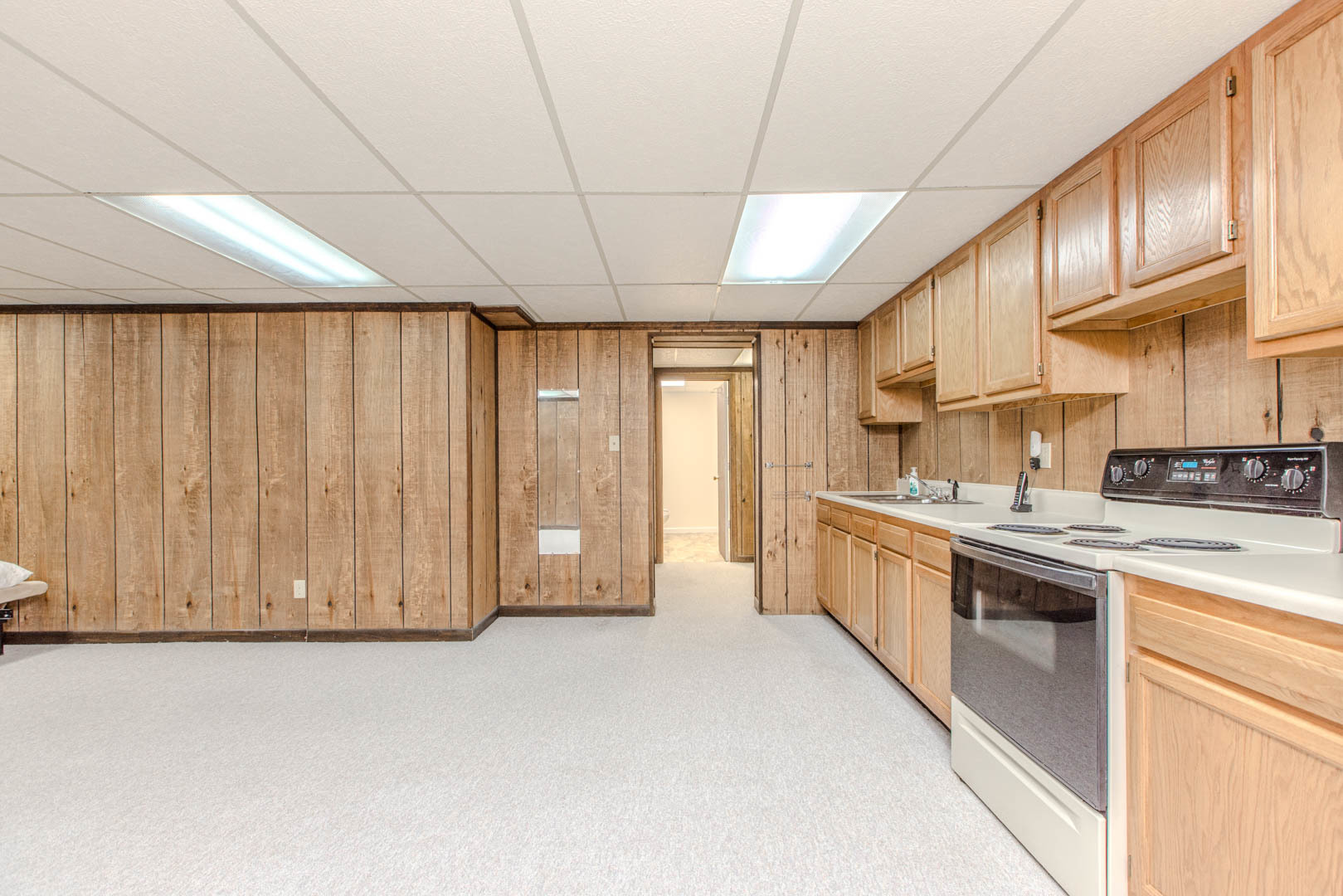 8908 E 1400 North Road, Bloomington, IL 61705