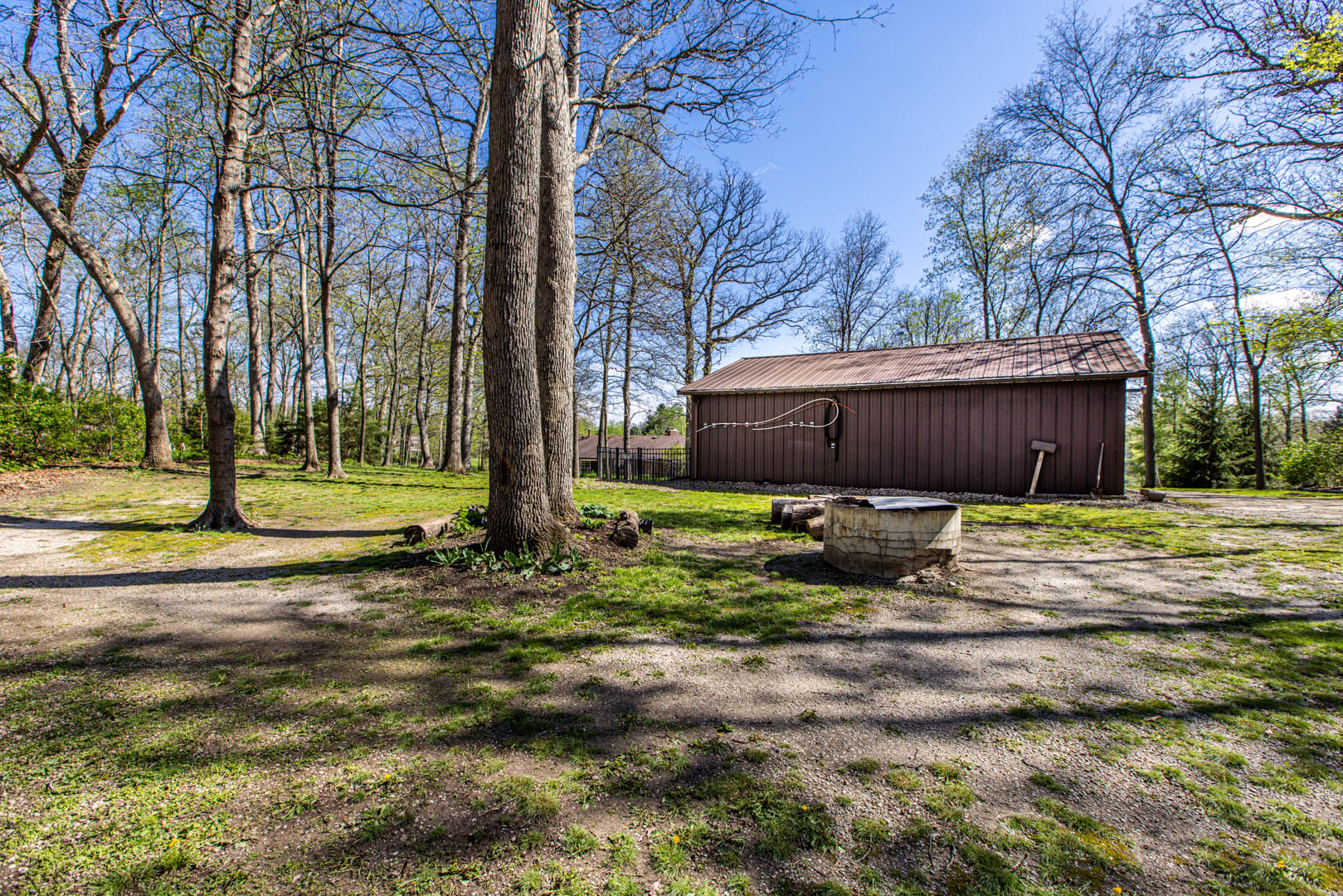 8908 E 1400 North Road, Bloomington, IL 61705