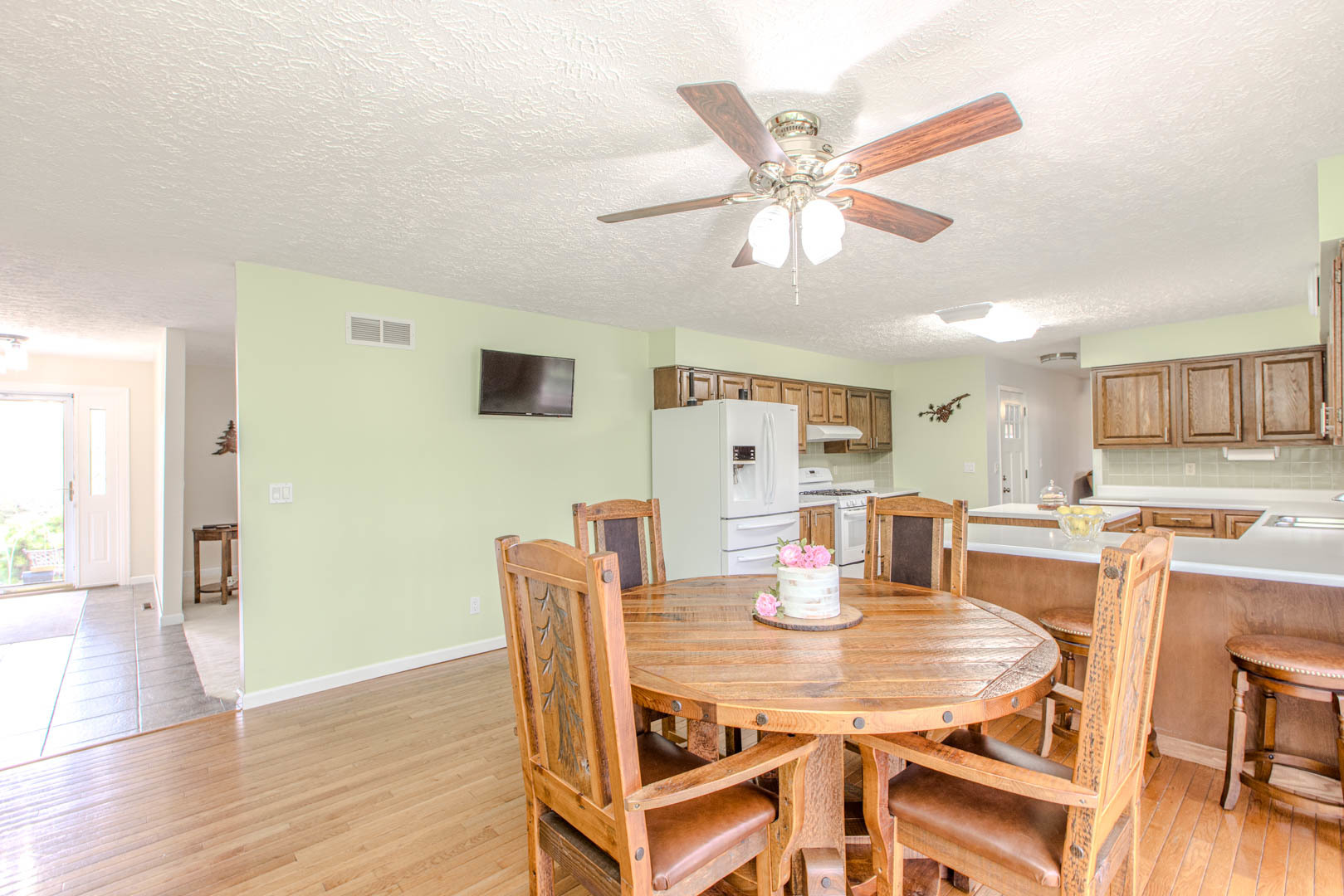 8908 E 1400 North Road, Bloomington, IL 61705