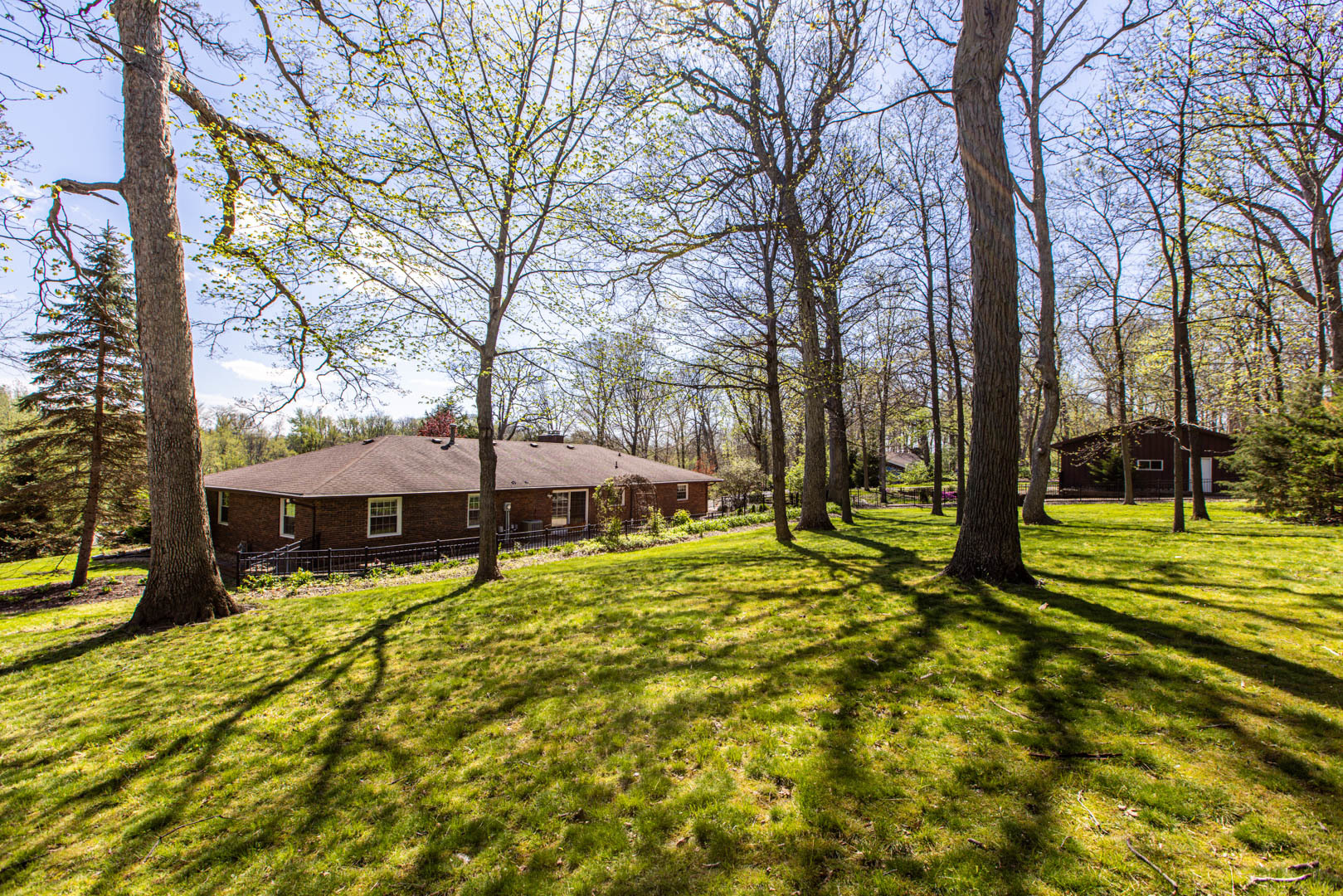 8908 E 1400 North Road, Bloomington, IL 61705