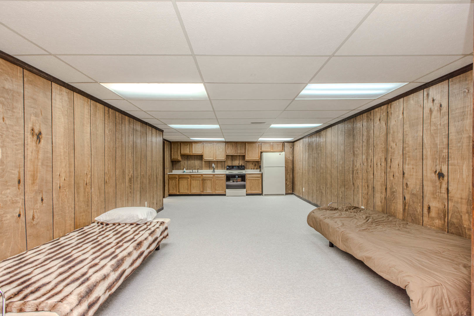 8908 E 1400 North Road, Bloomington, IL 61705