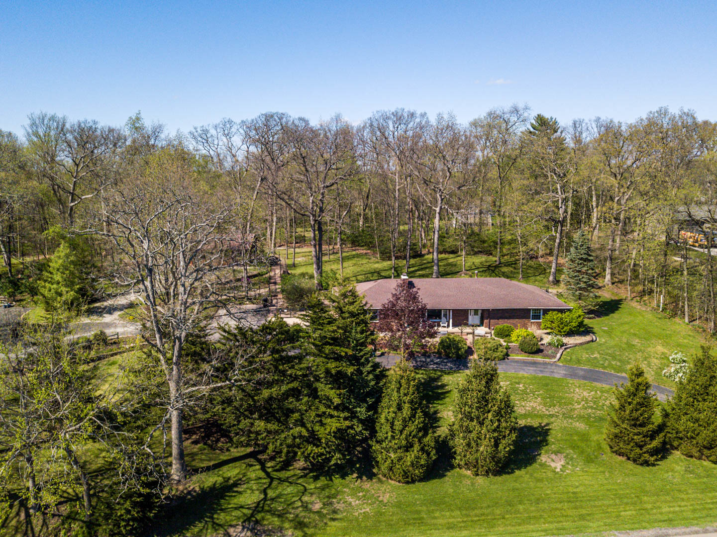 8908 E 1400 North Road, Bloomington, IL 61705