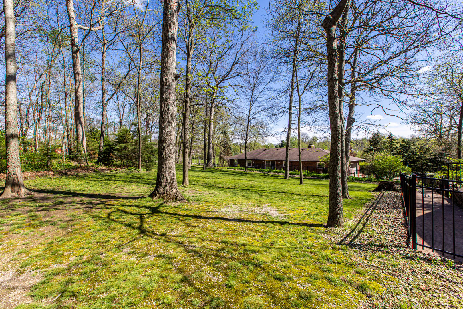 8908 E 1400 North Road, Bloomington, IL 61705