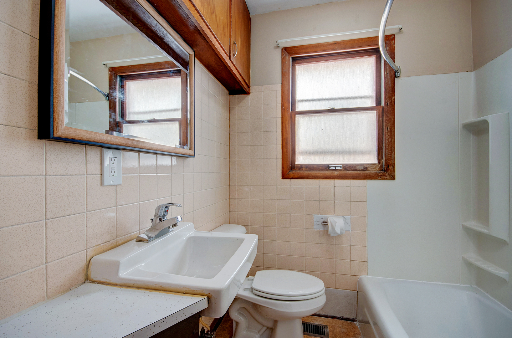 323 S Hebbard Street, Joliet, IL 60433