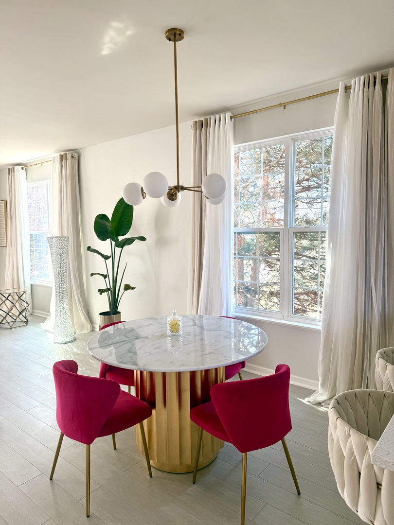 487 Town Center Boulevard, Gilberts, IL 60136