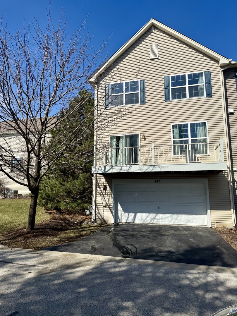 487 Town Center Boulevard, Gilberts, IL 60136