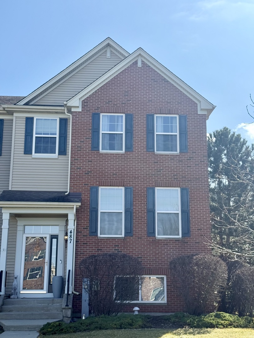 487 Town Center Boulevard, Gilberts, IL 60136