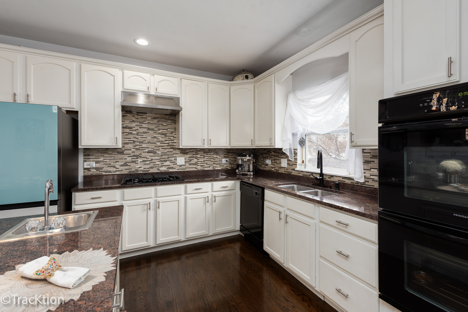 1139 River Bend Lane, Lisle, IL 60532