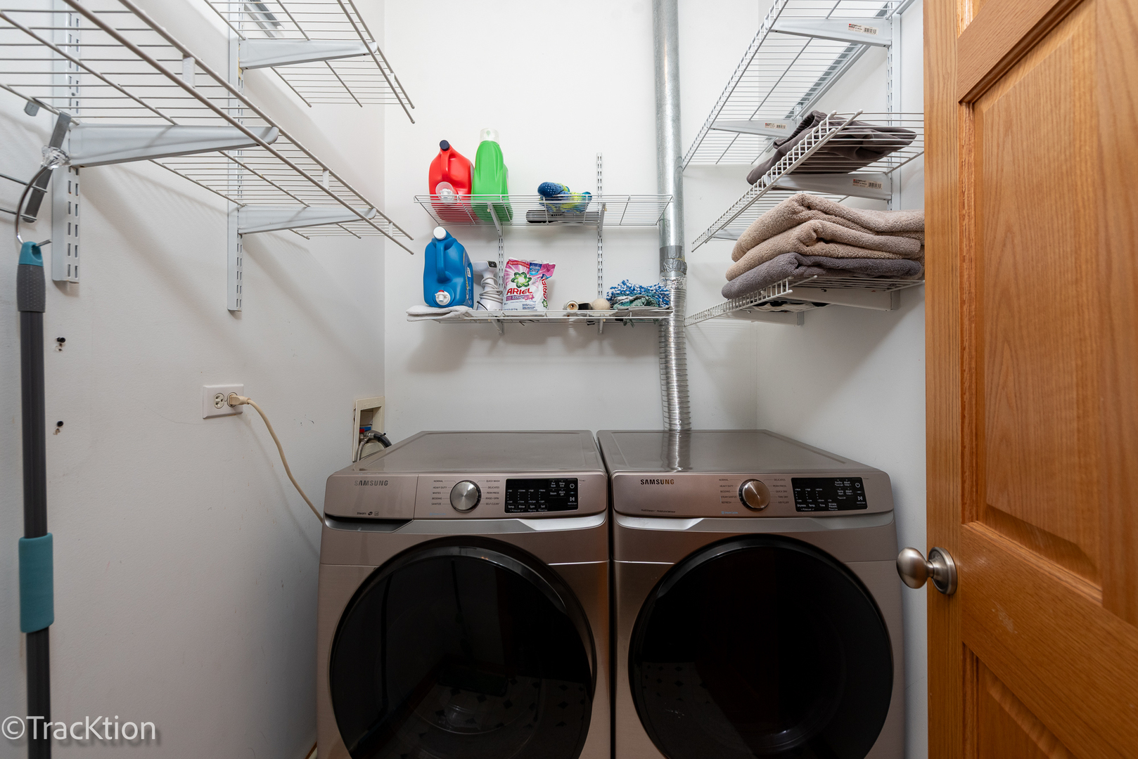 1139 River Bend Lane, Lisle, IL 60532