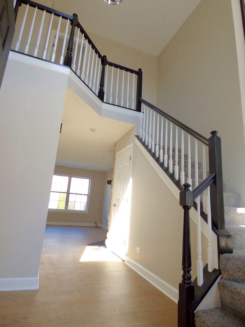 682 Silk Oak Lane, Crystal Lake, IL 60014