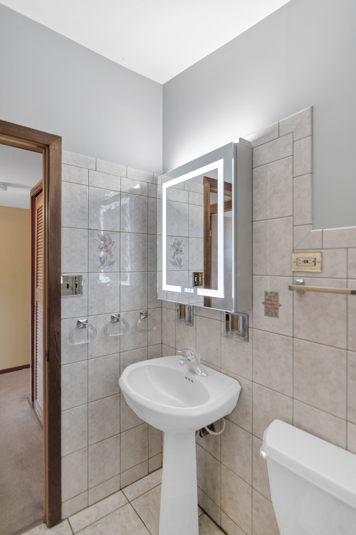 1505 S Stewart Avenue, Lombard, IL 60148