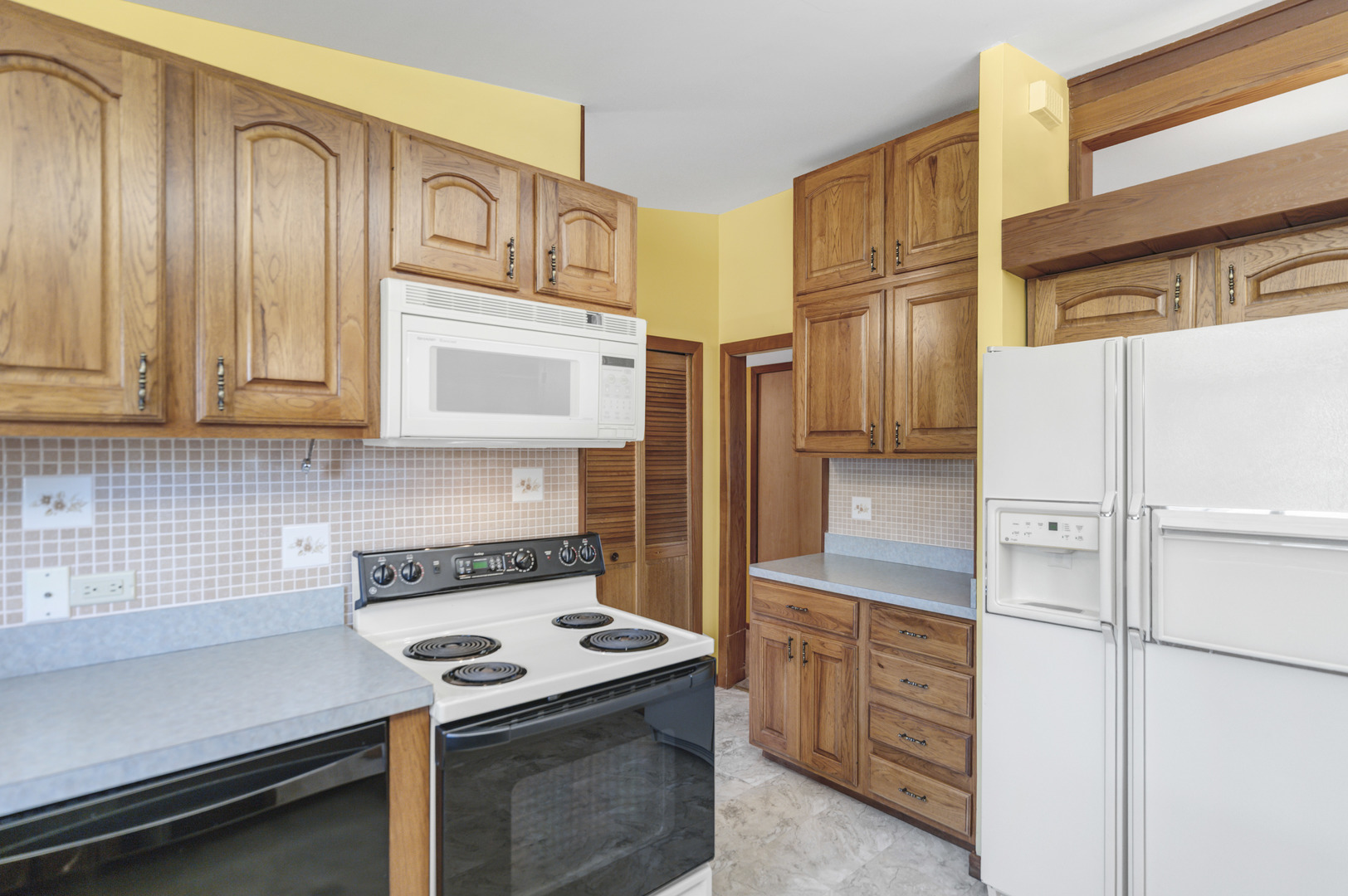 1505 S Stewart Avenue, Lombard, IL 60148