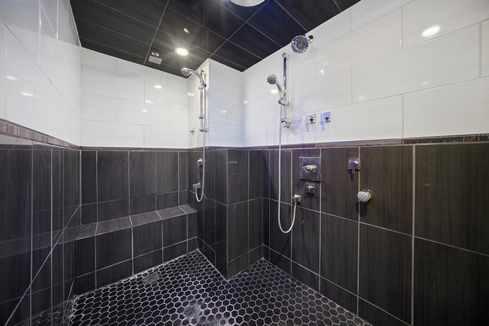 44 PARK Lane #232, Park Ridge, IL 60068