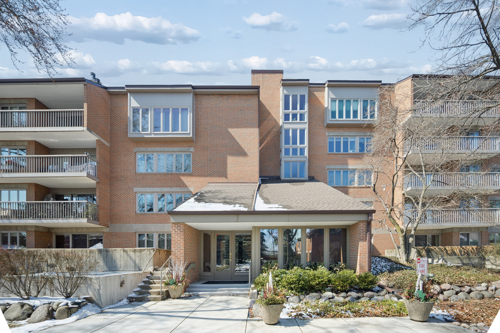 44 PARK Lane #232, Park Ridge, IL 60068