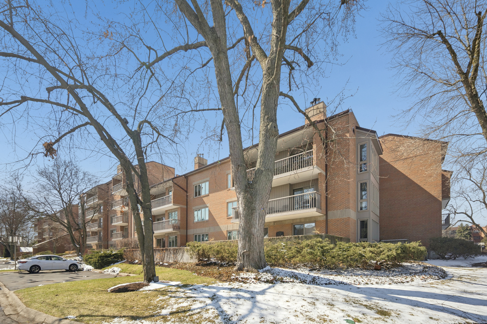 44 PARK Lane #232, Park Ridge, IL 60068