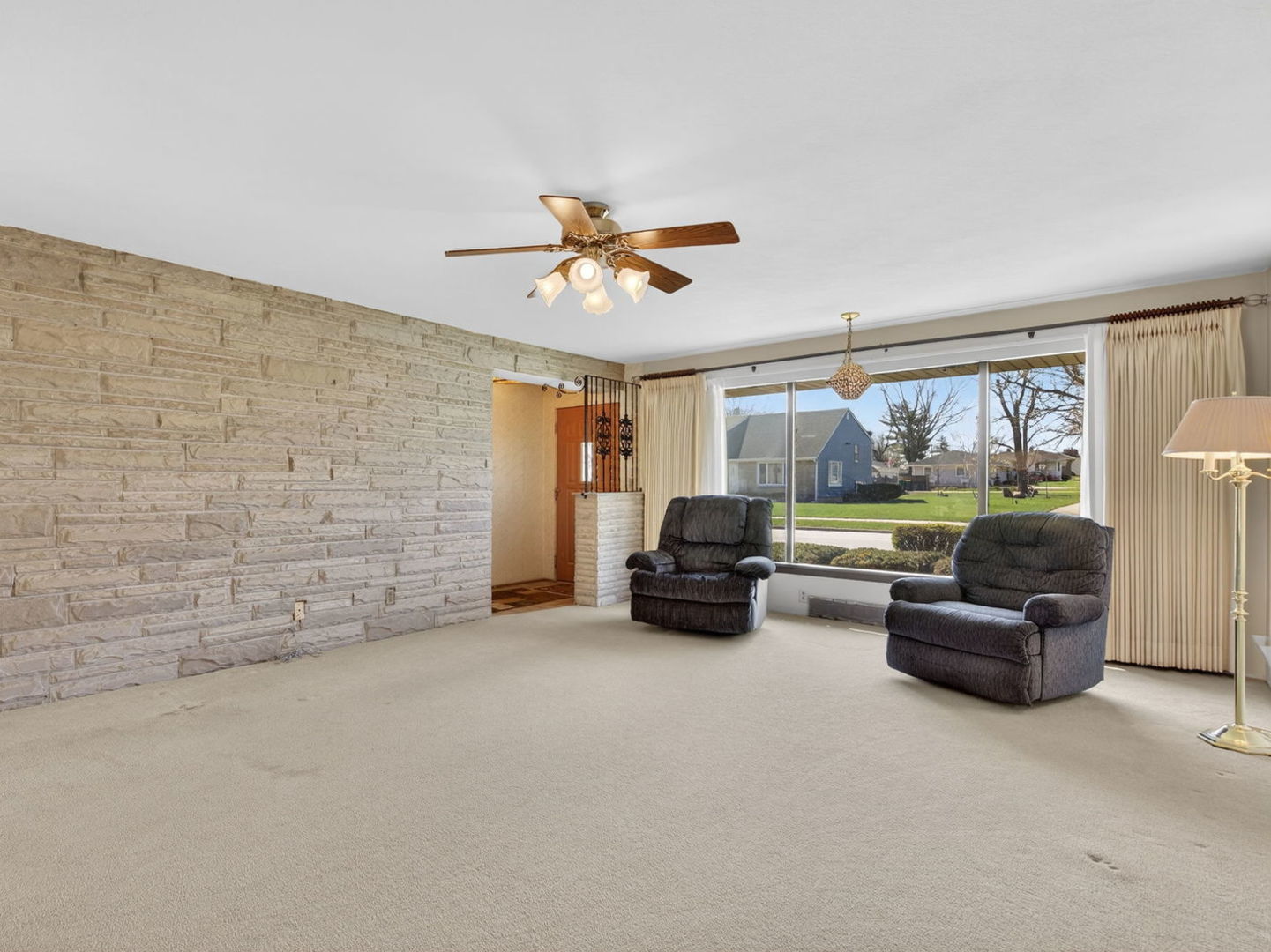 1200 N May Street, Joliet, IL 60435