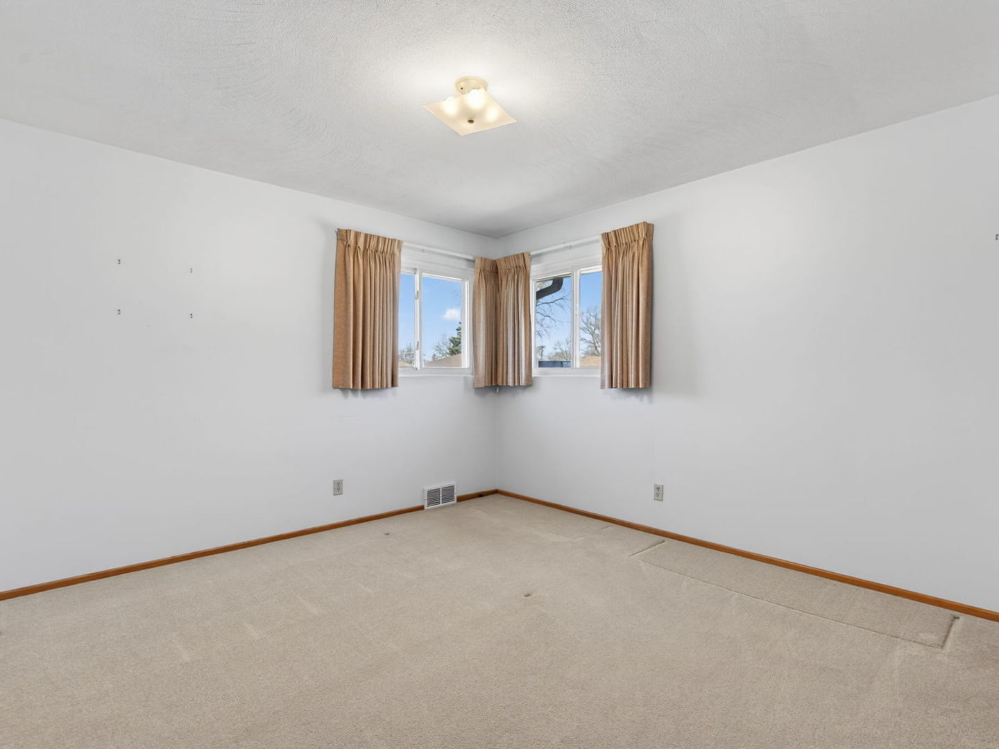 1200 N May Street, Joliet, IL 60435