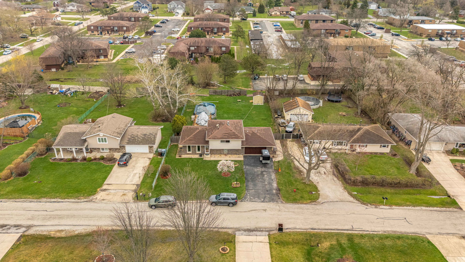 19727 Greenview Avenue, Mokena, IL 60448