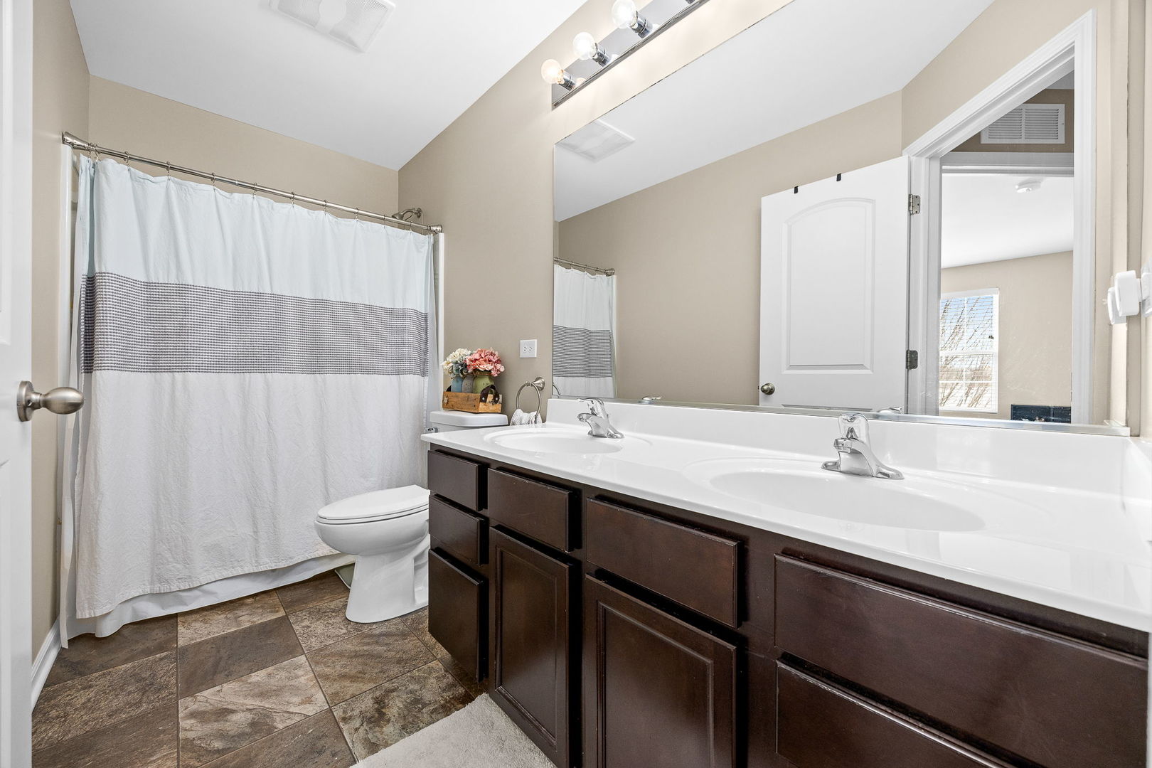 1107 Van Dyke Road, Joliet, IL 60431