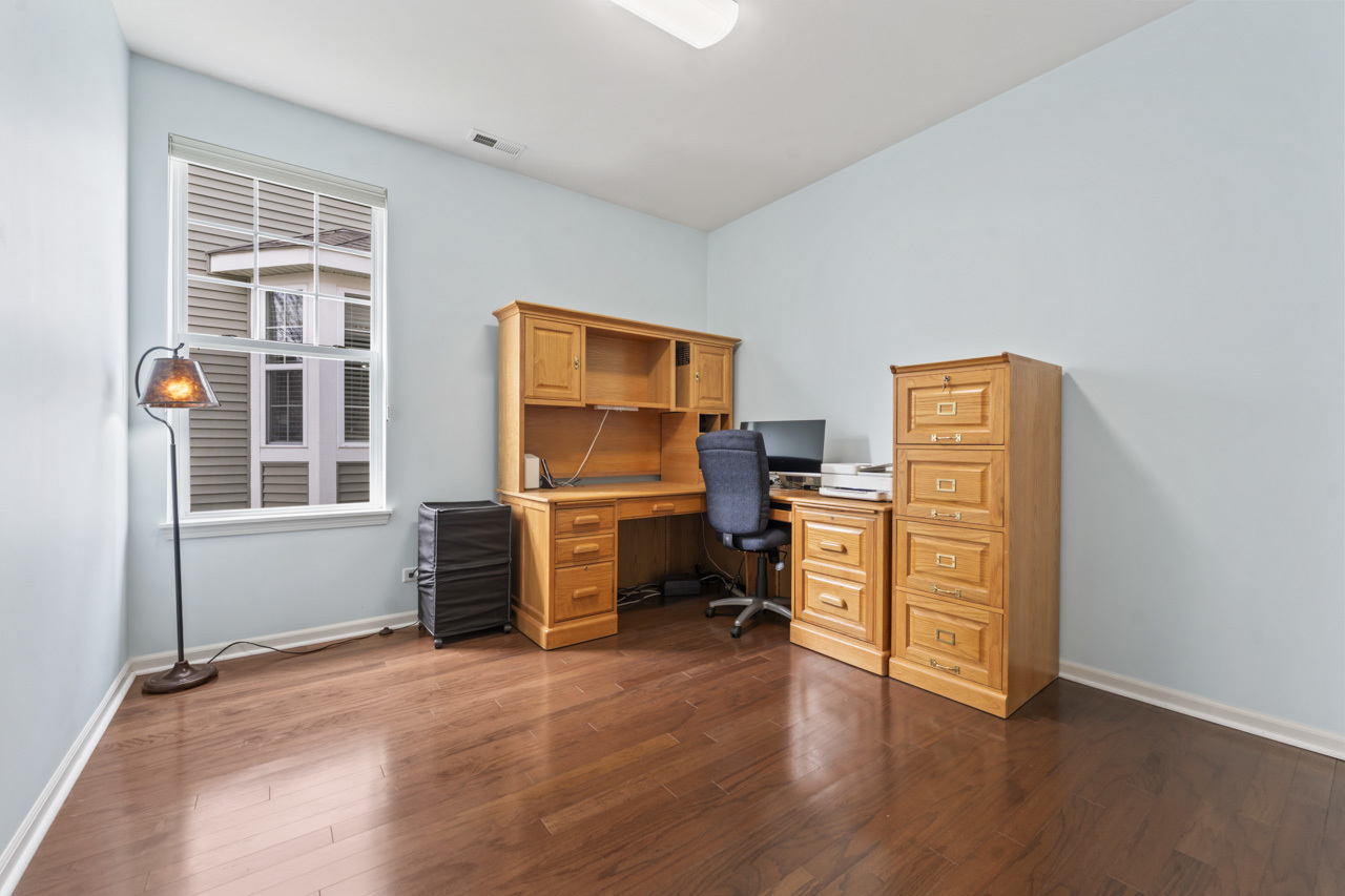 925 Prescott Lane, Pingree Grove, IL 60140