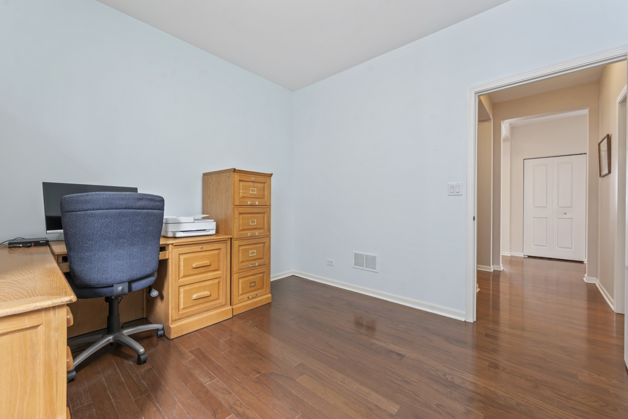 925 Prescott Lane, Pingree Grove, IL 60140