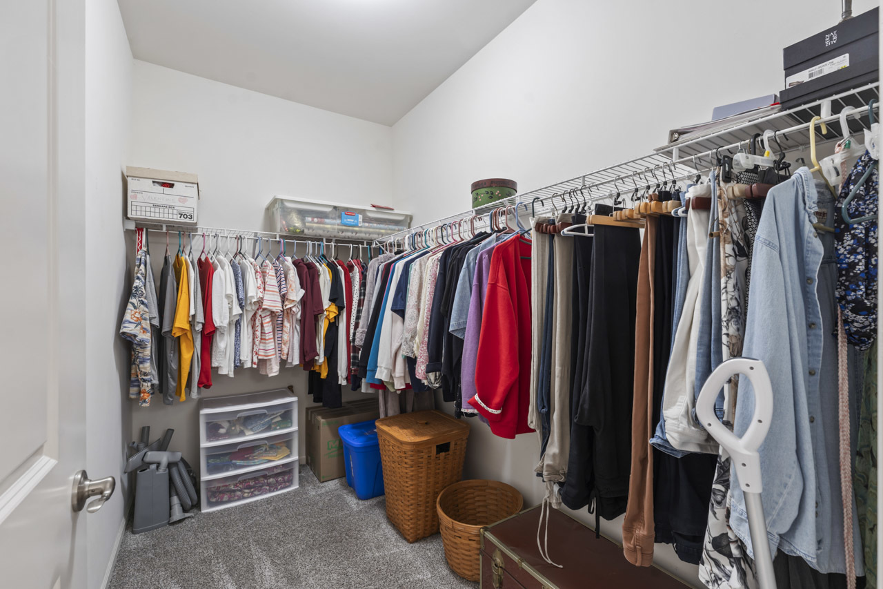 925 Prescott Lane, Pingree Grove, IL 60140