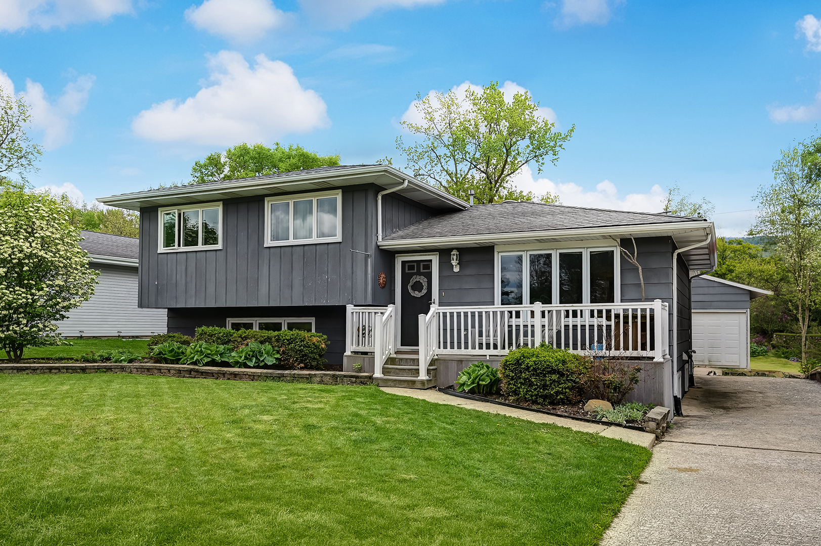 701 Maryknoll Drive, Lockport, IL 60441