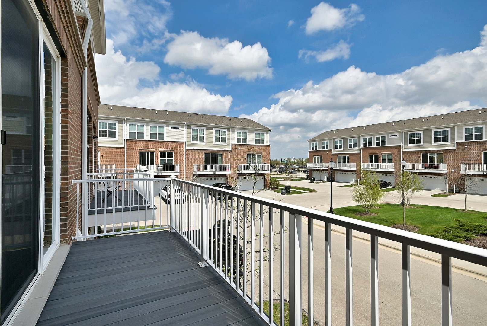 2922 Reflection Drive, Naperville, IL 60564