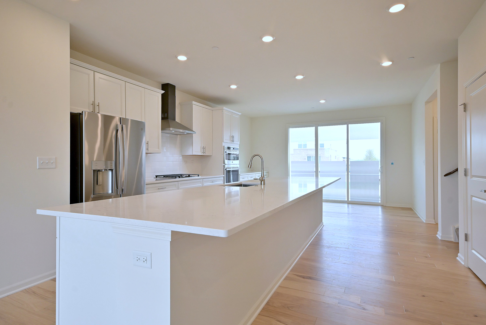 2922 Reflection Drive, Naperville, IL 60564